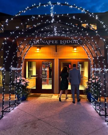 Lighted arch