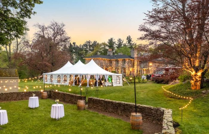 Outdoor event lighting